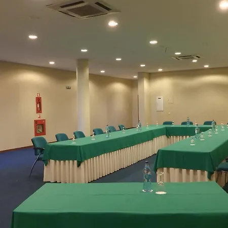 Отель The Lince 4*